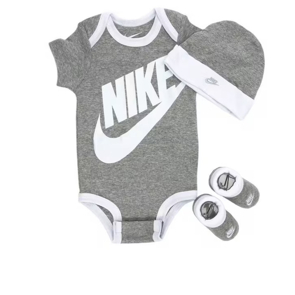 Nike 3 piece set for baby